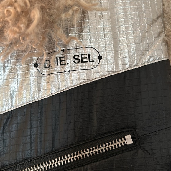 DRASTICALLY REDUCED - Diesel W-Efia Fur/Foil Vest - Picture 2 of 10